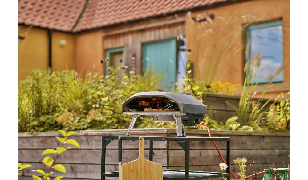 Ooni Koda 16 Gas-Powered Pizza Oven - Authentic Neapolitan Pizza in 60 Seconds